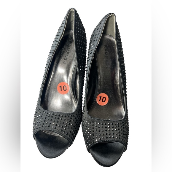 Rampage Gimme Platf Peep Toe Pumps - Picture 5 of 6